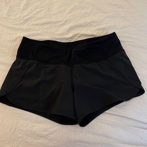 Lululemon Speed Up short